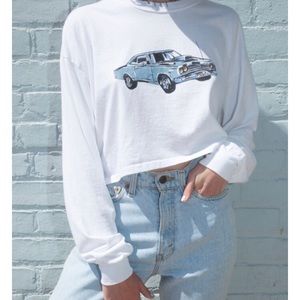 NWOT Brandy Melville Camilla Motor Show 1984 Top